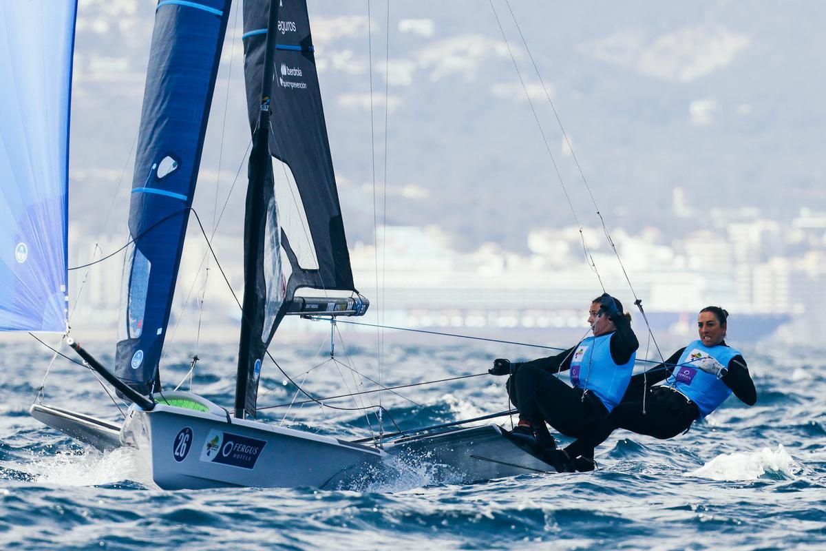 Paula Barceló y María Cantero se hanpuesto líderes en la clase 49er FX