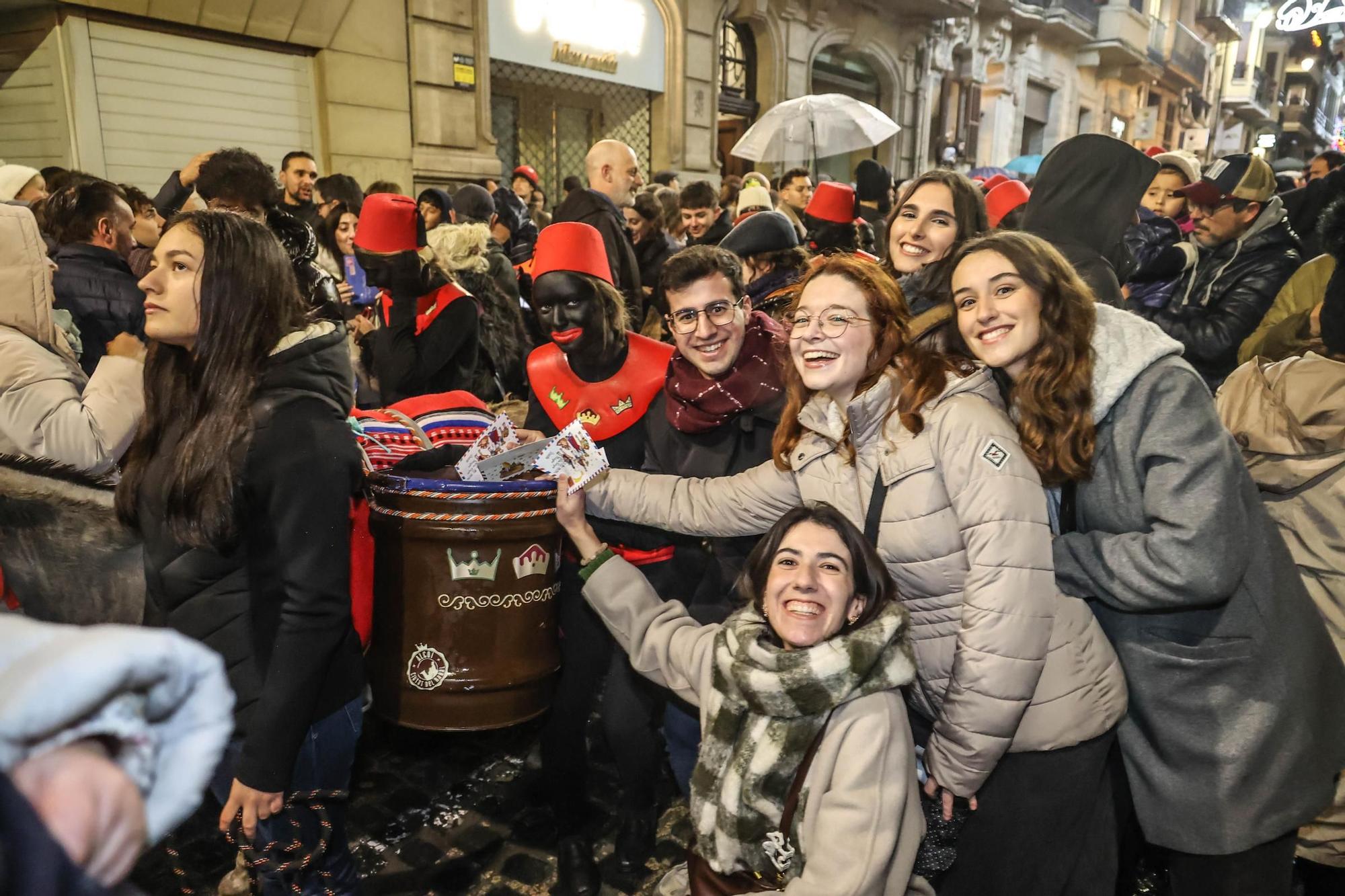 Las imágenes del Día de la Burrita y el Bando Real de Alcoy
