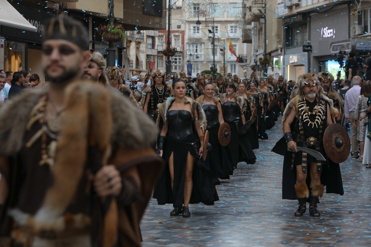 Todas las imágenes del Desfile General de Tropas y Legiones de este sábado en Cartagena