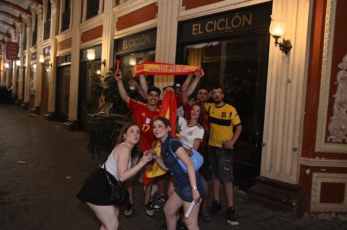 En imágenes | Zaragoza celebra el triunfo de España en la final del Mundial