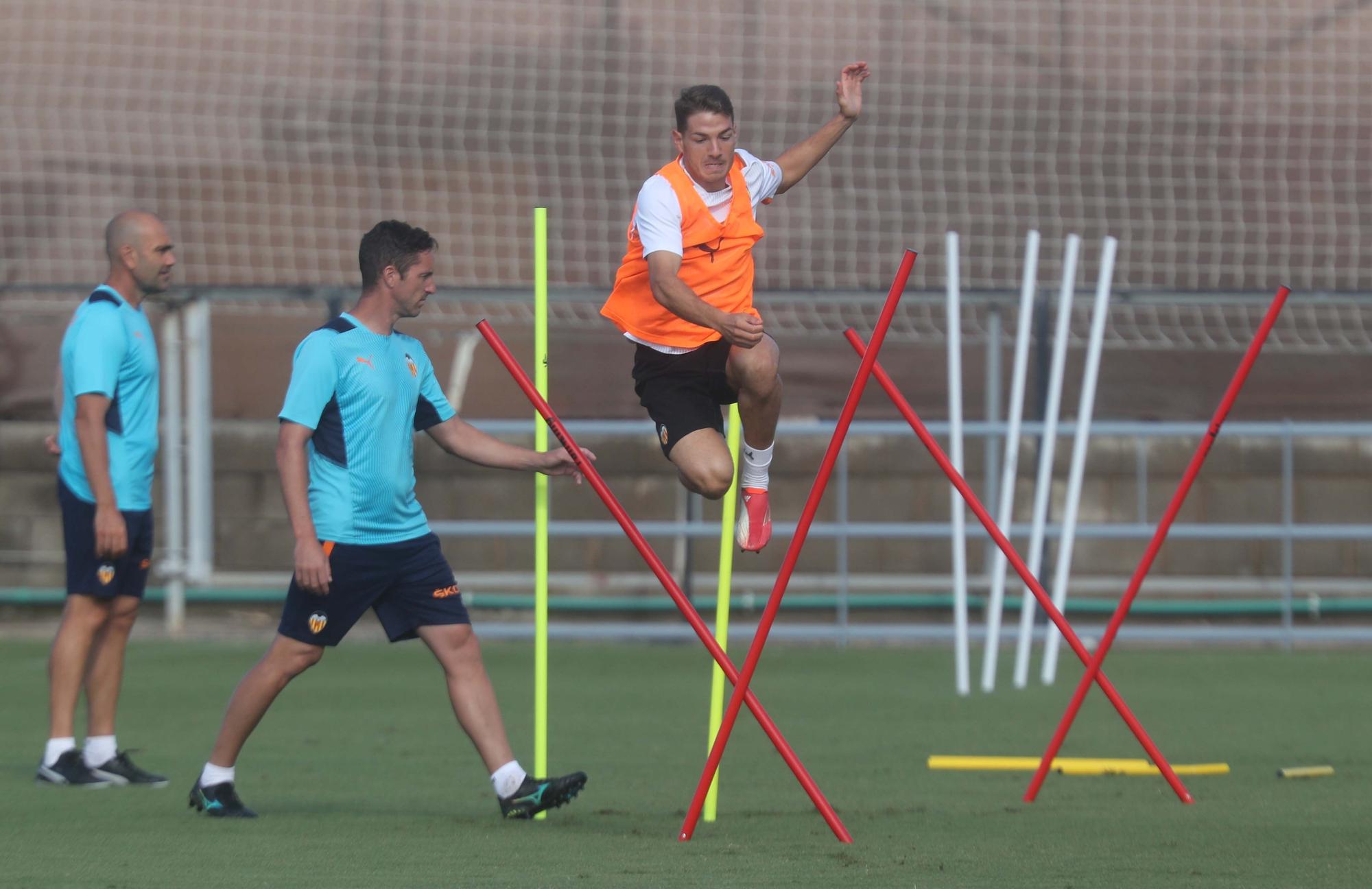 Entrenamiento del Valencia previo al partido frente al Sevilla