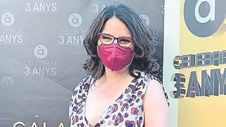 El muy comentado fular morado de Oltra - Levante-EMV