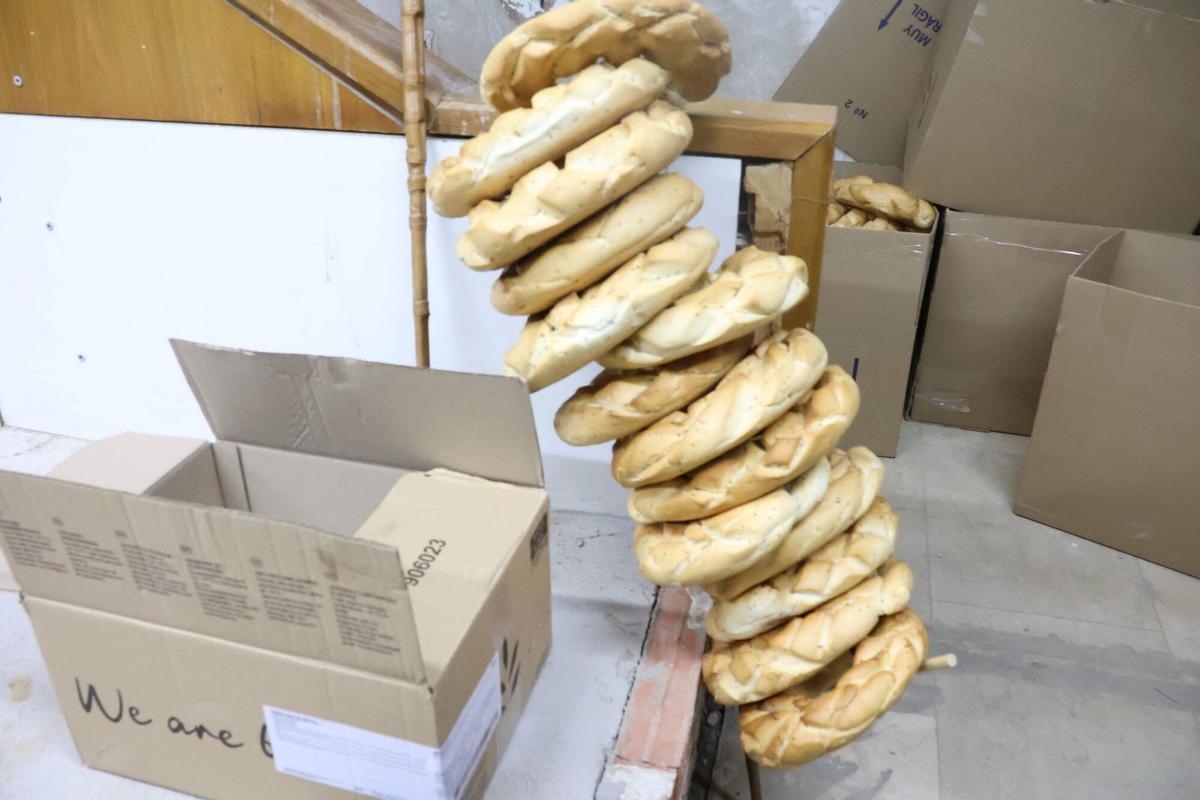 GALERÍA | Burros y roscas: la Cofradía del Cencerro sale por las calles de Zamora