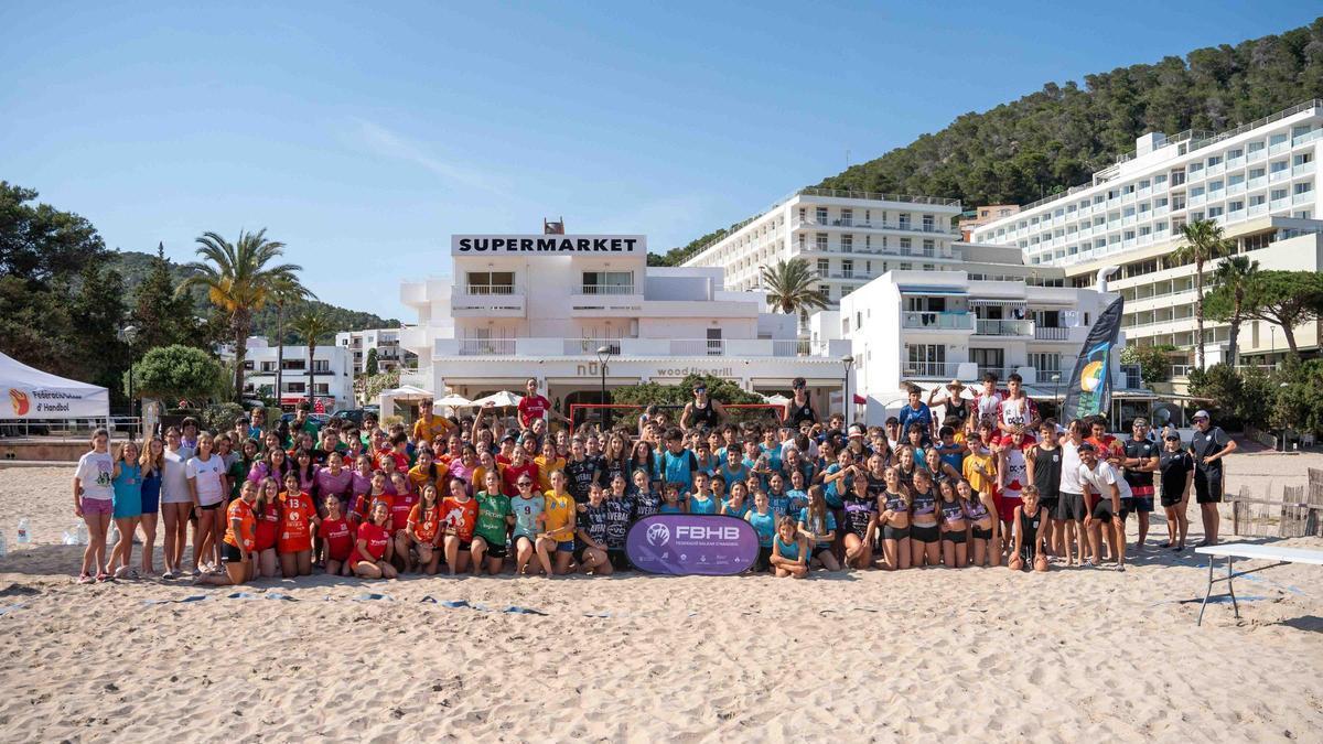 Imagen de los equipos participantes.
