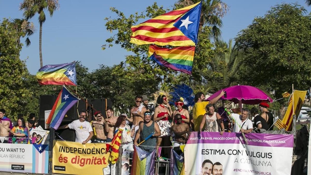 lmmarco34642531 barcelona   2016  07 09  manifestaci n pride parade  empieza170608171217