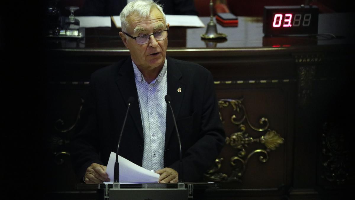 El alcalde Joan Ribó, en una imagen de archivo, de un pleno municipal.