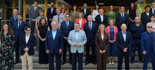 Gobierno y Louzán equiparan a Vigo y Valencia en la lucha por el Mundial 2030