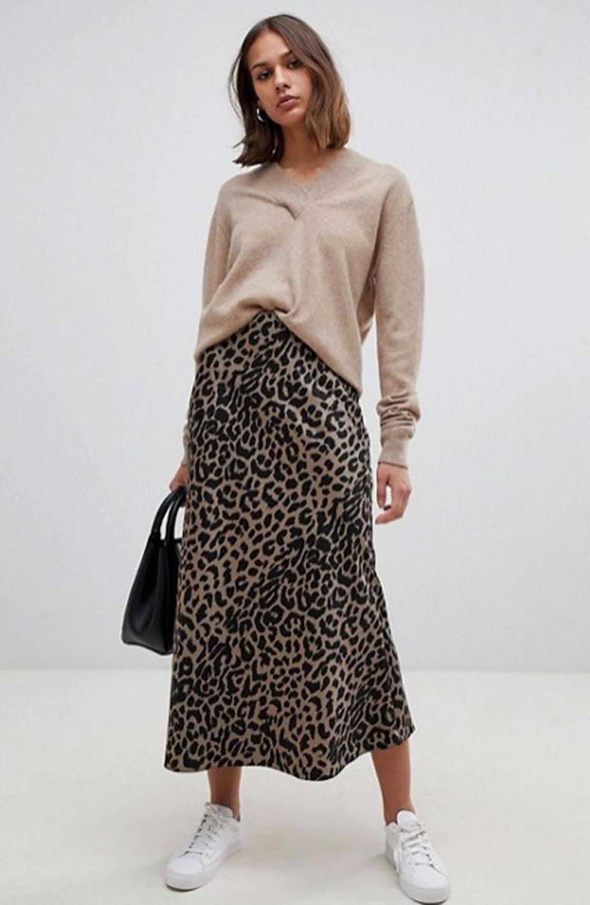 Falda de leopardo satinada de Asos