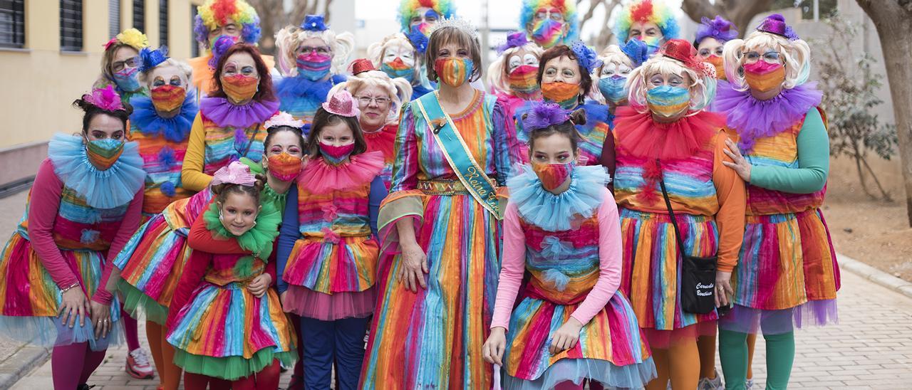 Participantes en los carnavales de Benetússer