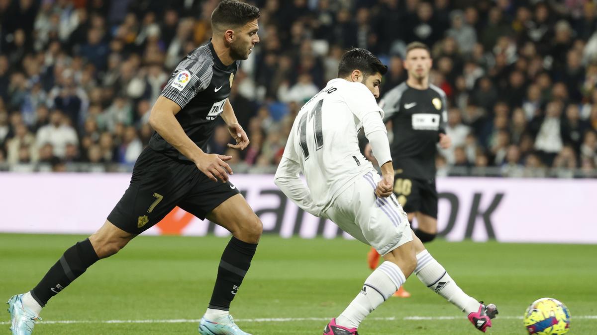 Resumen, goles y highlights del Real Madrid 4 - 0 Elche de la jornada 21 de LaLiga Smartbank