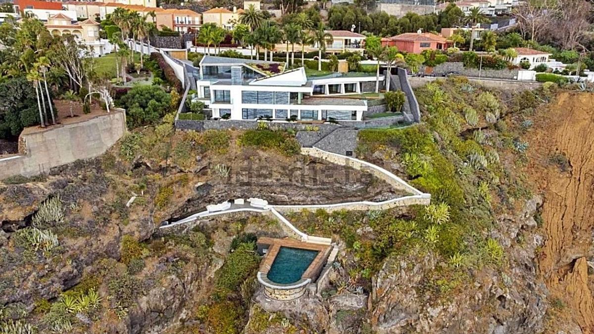 Vista general de la propiedad en venta por 8,8 millones de euros en Santa Úrsula, la más cara de Canarias.
