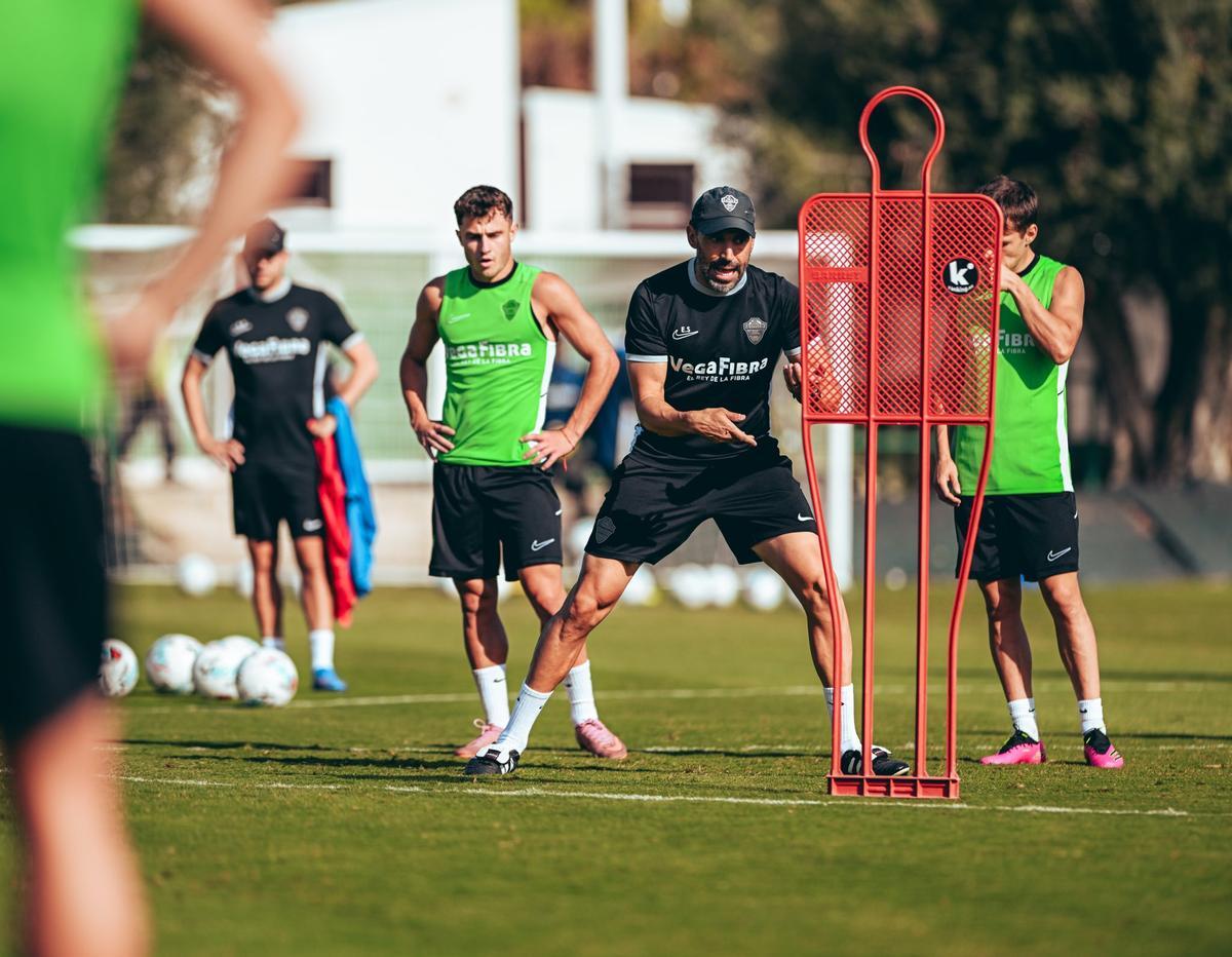 Eder Sarabia, durante un entrenamiento.