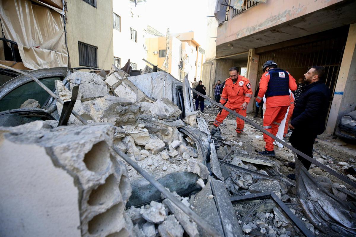 İsrail'in Sidon, Lübnan'ı bombalaması