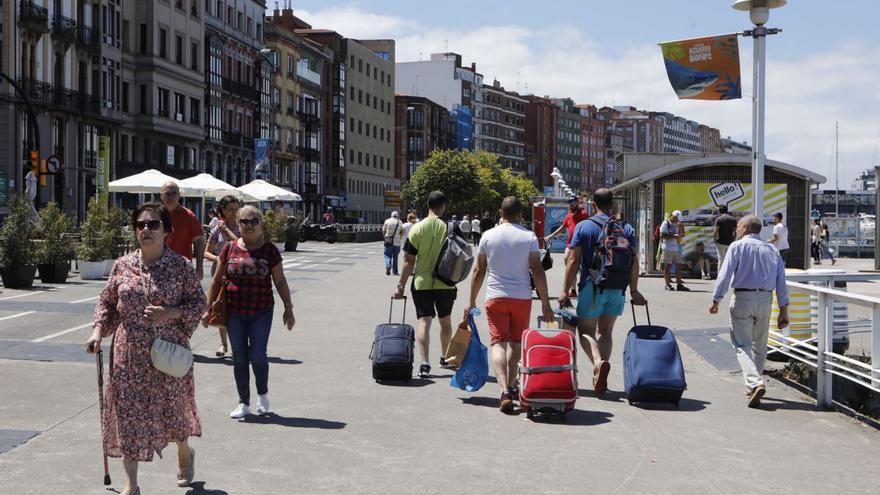 El control de pisos turísticos ilegales en Gijón deja ya cinco inmuebles bajo investigación