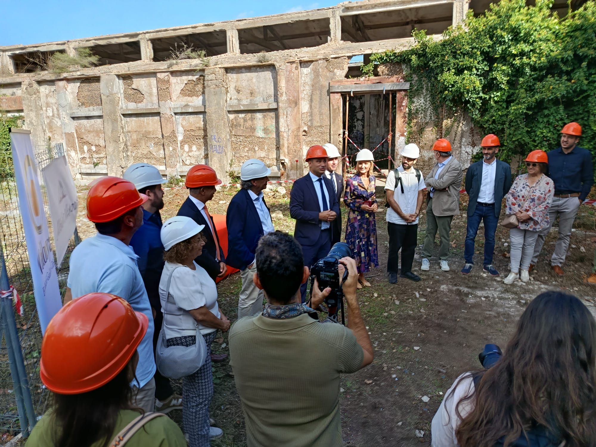 Las imágenes de la colocación de la primera piedra de Can Morató