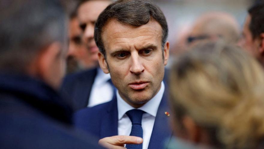 Macron torna de les vacances davant una tardor difícil