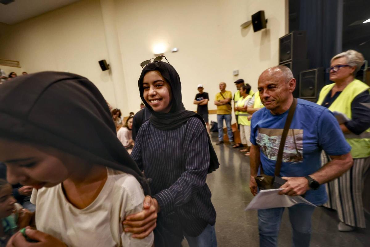 Recepción en Avilés de los niños saharauis del programa Vacaciones en paz
