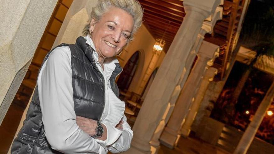 María Luisa Segoviano, ayer, en uno de los patios del Hotel Santa Catalina. | |