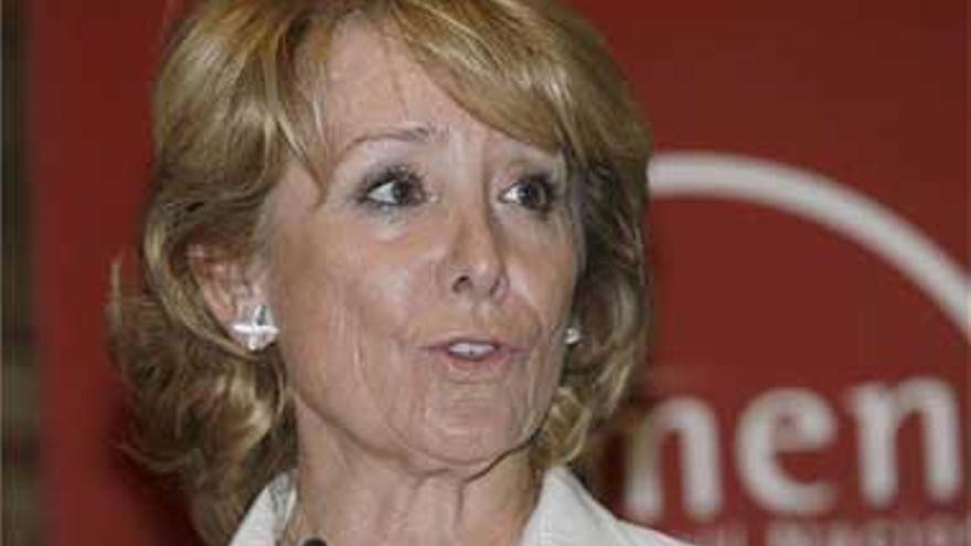 Esperanza Aguirre invita a los extremeños a censurar a Zapatero con el voto