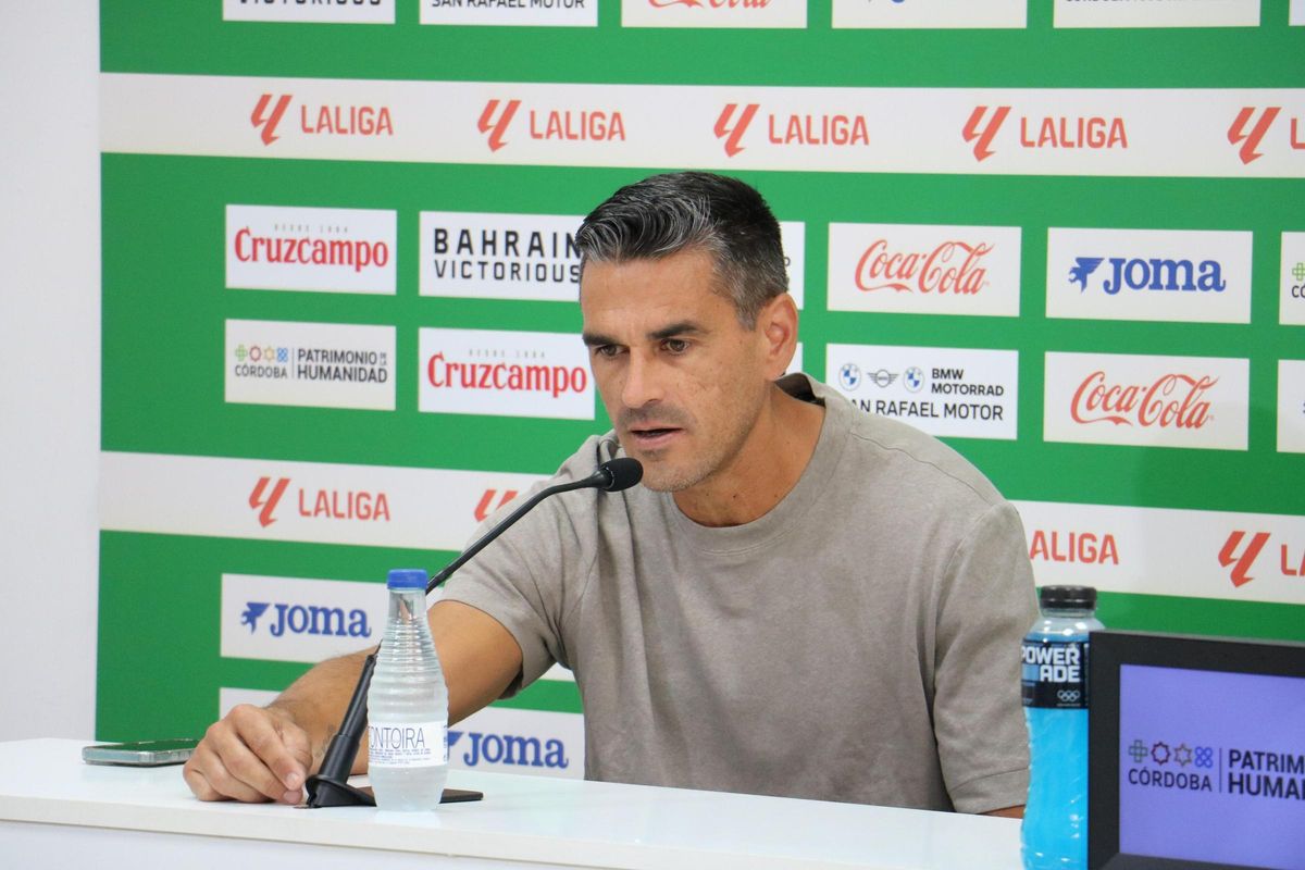Juanito, director deportivo del Córdoba CF, en la sala de prensa de El Arcángel.