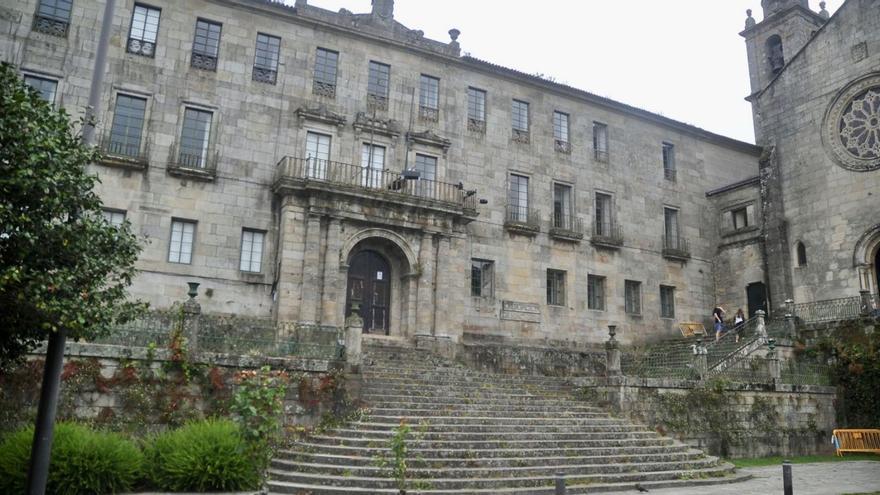 El antiguo edificio de Hacienda, que formó parte en su día del conjunto conventual de San Francisco. | // RV