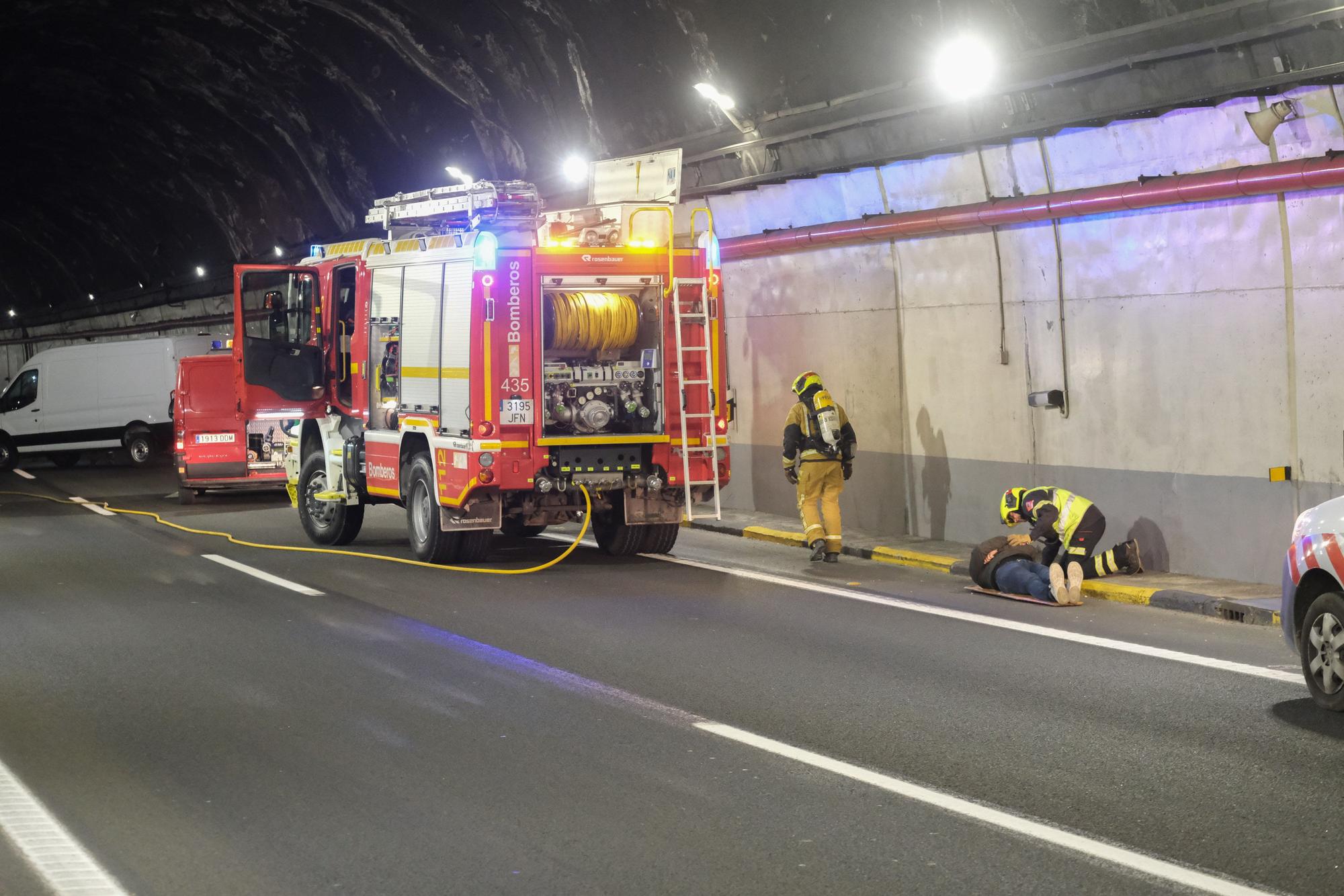 Accidente con incendio y dos heridos graves en el túnel de Villena: así ha sido el simulacro en la autovía A-31