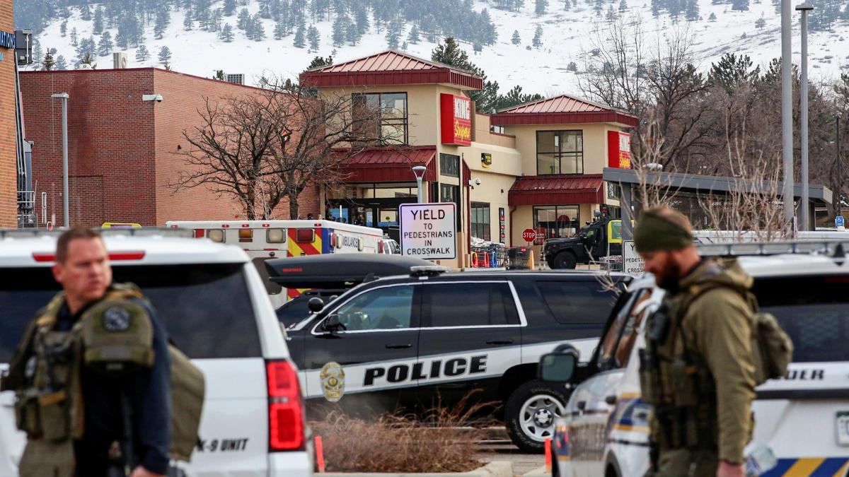 Un tirador siembra el terror en un supermercado de Colorado (EEUU)