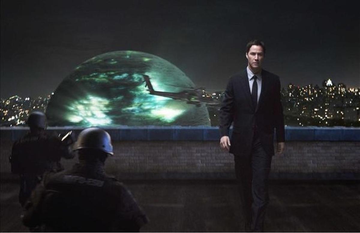 Keanu Reeves, en una escena de la pel·lícula ’Ultimátum a la Tierra’. Keanu Reeves, en una escena de la pel·lícula ’Ultimátum a la Tierra’.