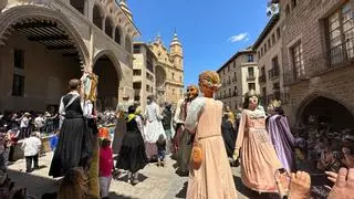 Alcañiz disfruta con el XXI Encuentro de Gigantes de Aragón
