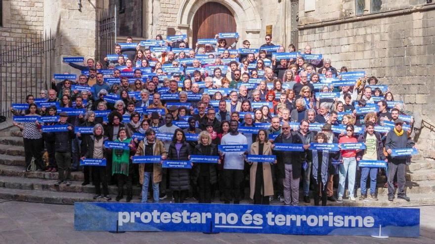 Representantes de la sociedad civil catalana claman contra la vinculación entre independentismo y terrorismo
