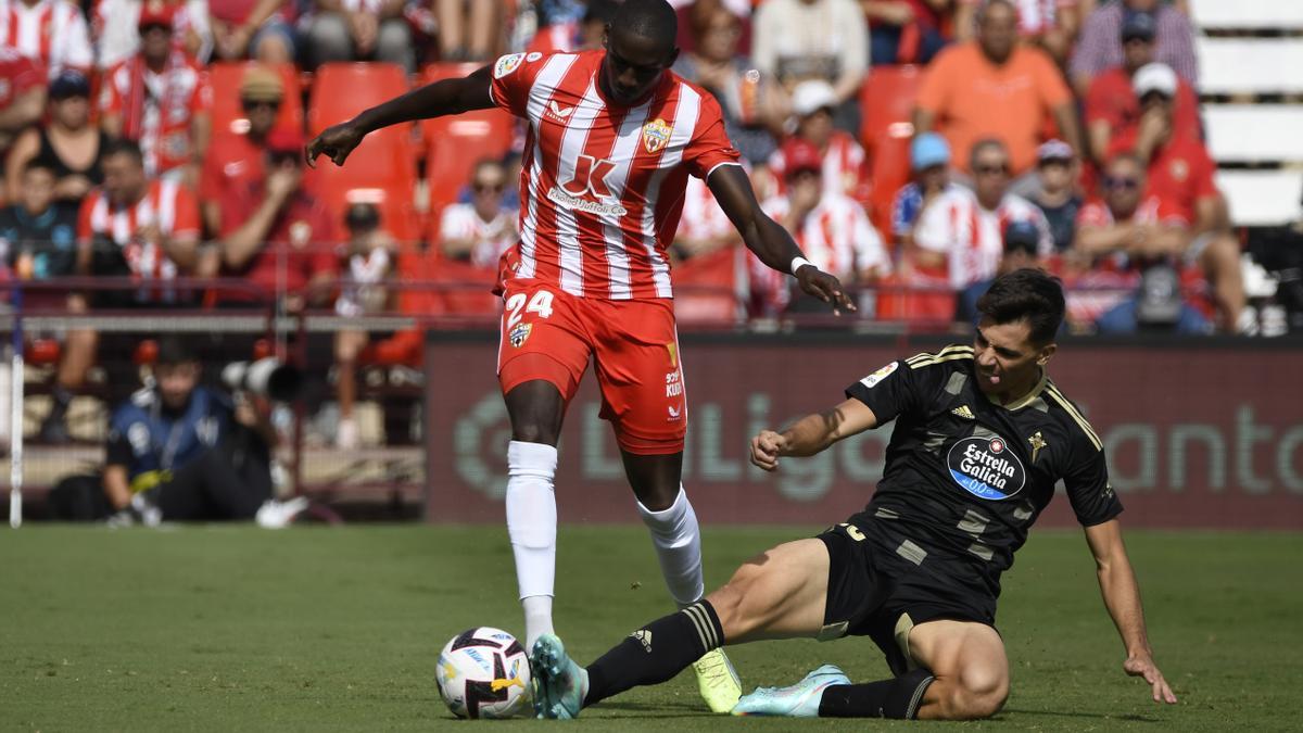 Resumen, highlights y goles del Almería 3-1 Celta de la jornada 12 de LaLiga Santander