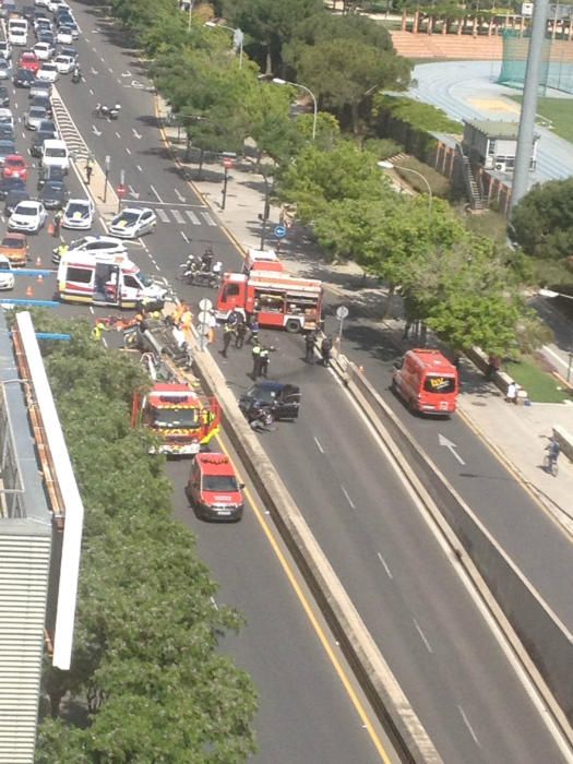 Una mujer muere en un aparatoso choque con un conductor ebrio en València