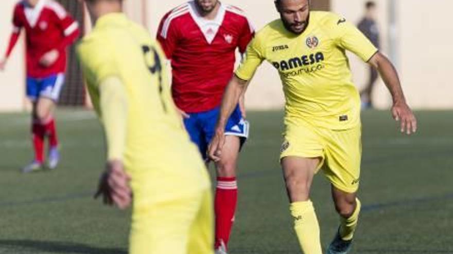 El extremo gaditano Álvaro Belizón (Villarreal C) jugó los noventa minutos en El Palmar.