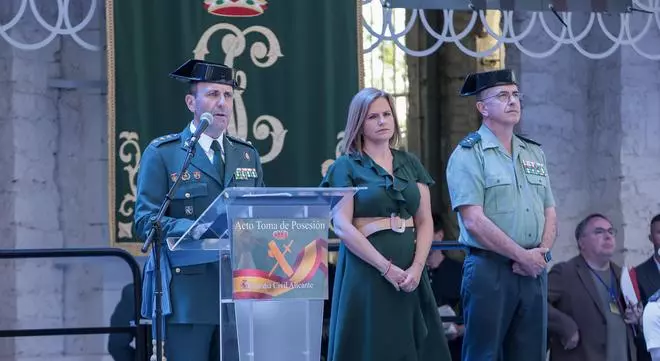 Toma de posesión de Francisco Poyato Sevillano como jefe de la Comandancia de la Guardia Civil de Alicante