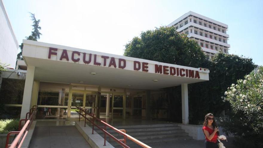 La Facultad de Medicina y Enfermería de la UCO celebra este curso su 50 aniversario.