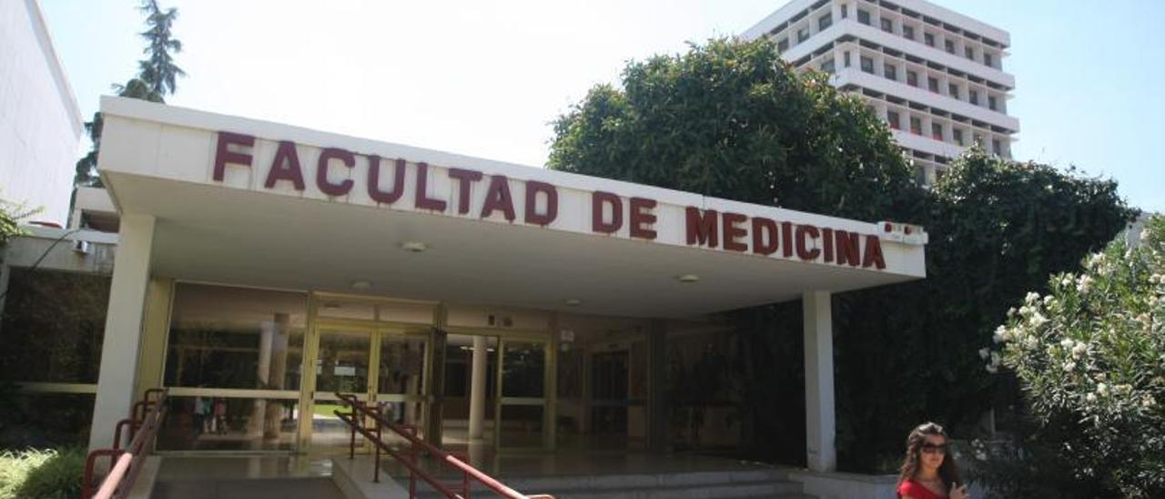 La Facultad de Medicina y Enfermería de la UCO celebra este curso su 50 aniversario.