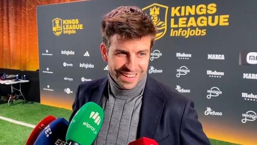 Piqué y Clara Chía posan juntos por primera vez