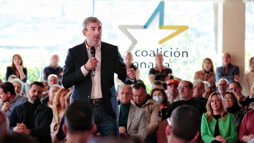 Clavijo ve a Canarias «más abandonada que nunca» con el ‘pacto de las flores’