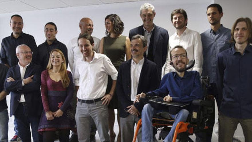 Pablo Iglesias, con los candidatos autonómicos.