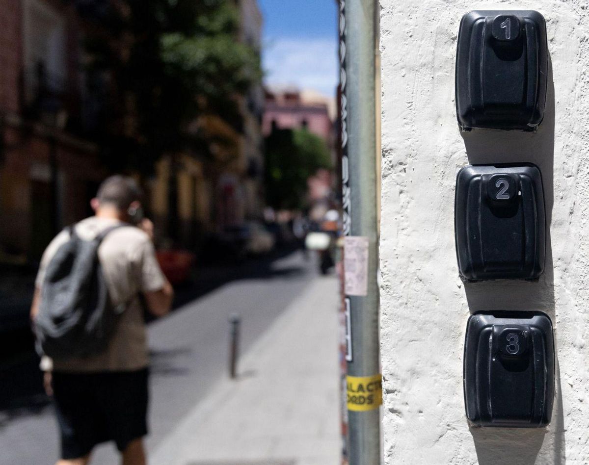 El sector dels pisos turístics afirma que genera un 1,9% del PIB El sector dels pisos turístics afirma que genera un 1,9% del PIB