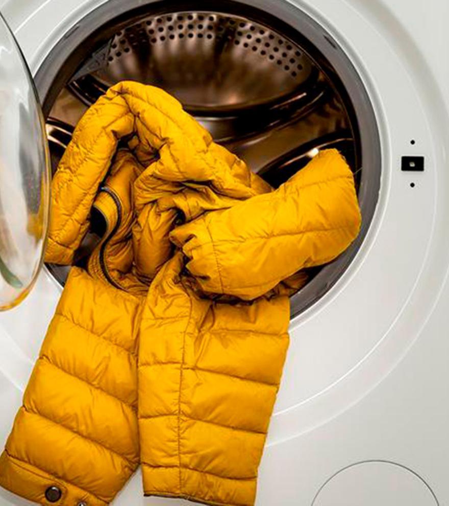 Cambio de armario 2024: el giro de rosca de la lavadora para lavar chaquetas y abrigos plumas sin estropearlos