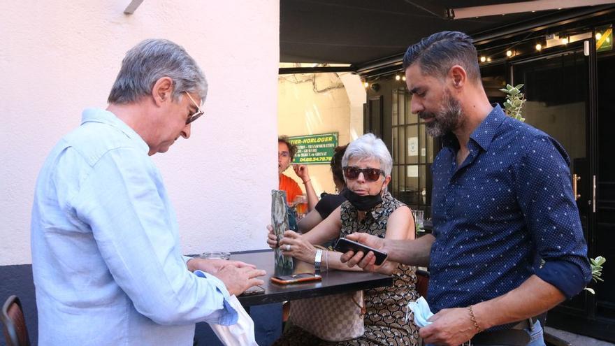 Salut estudiarà aplicar el passaport Covid-19 després de la sentència del Suprem que l&#039;avala a Galícia