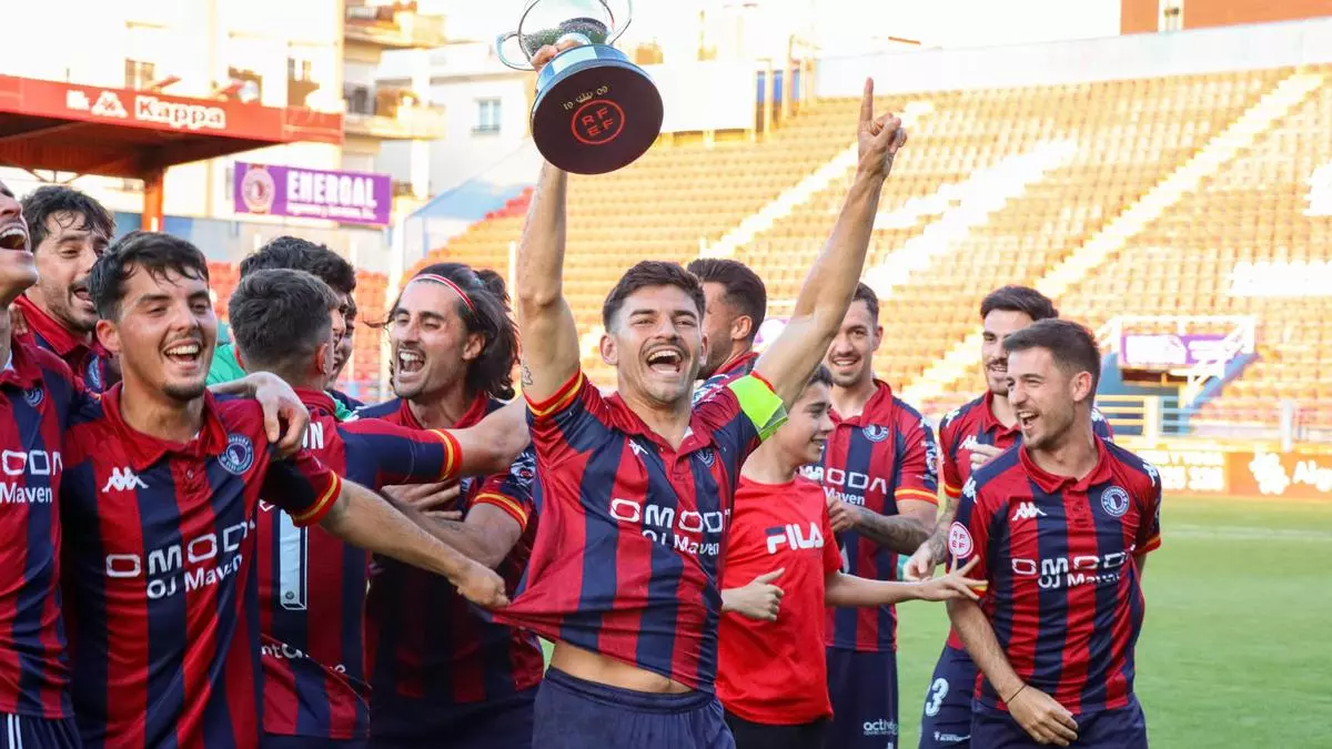 El Extremadura comienza su configuración con cinco bajas
