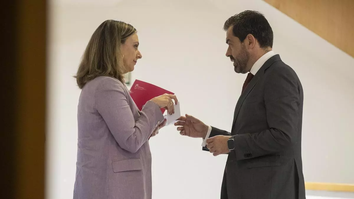 El PP roza el acuerdo de presupuestos en Murcia tras conceder a Vox el cierre de un centro de menores