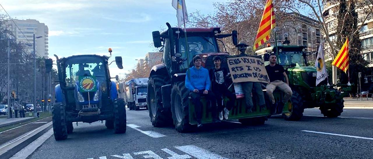 Tractores en la Diagonal de Barcelona.