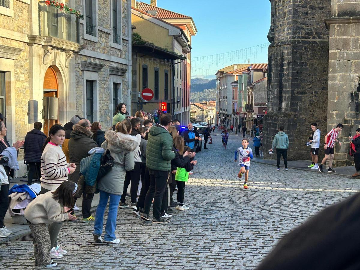 EN IMÁGENES: Así fue la San Silvestre de Salas, con más de 200 corredores de todas las edades