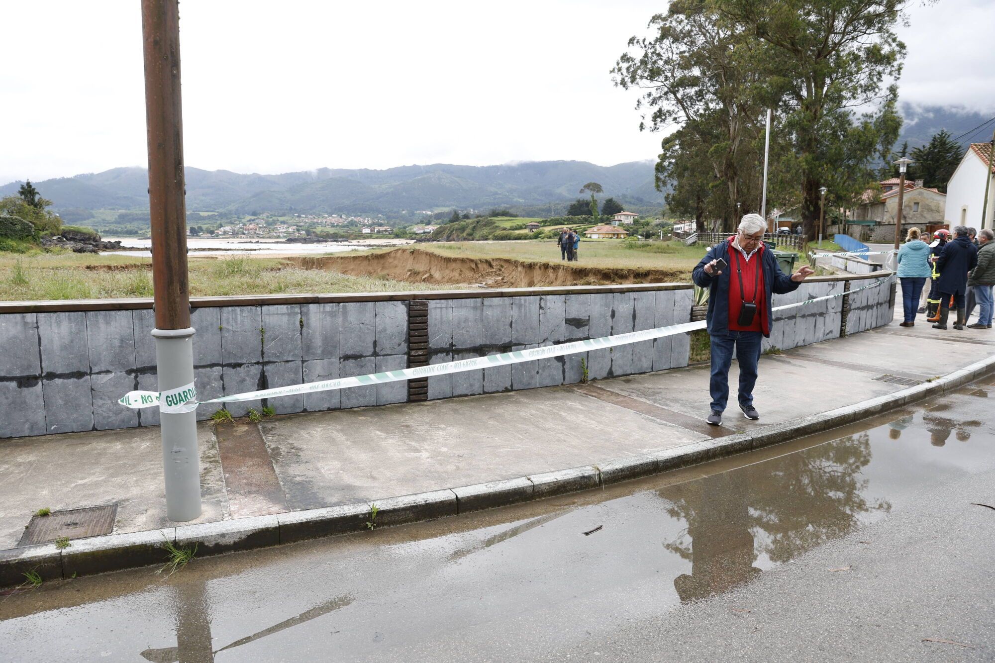 EN IMÁGENES: Caos en Colunga por las inundaciones de esta madrugada