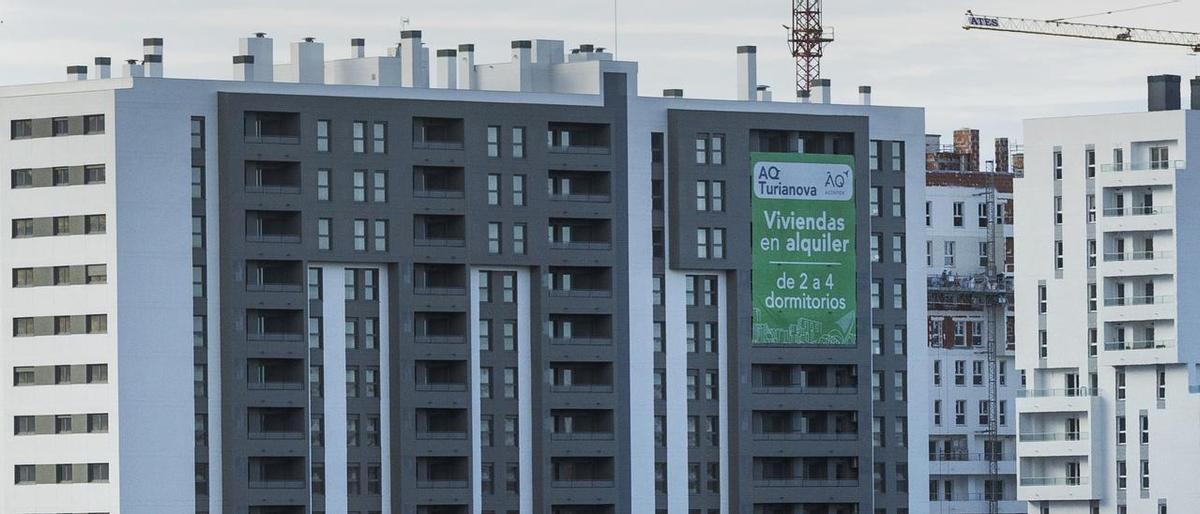 Edificio de viviendas de alquiler en Turianova, barrio junto a La Fe de València.