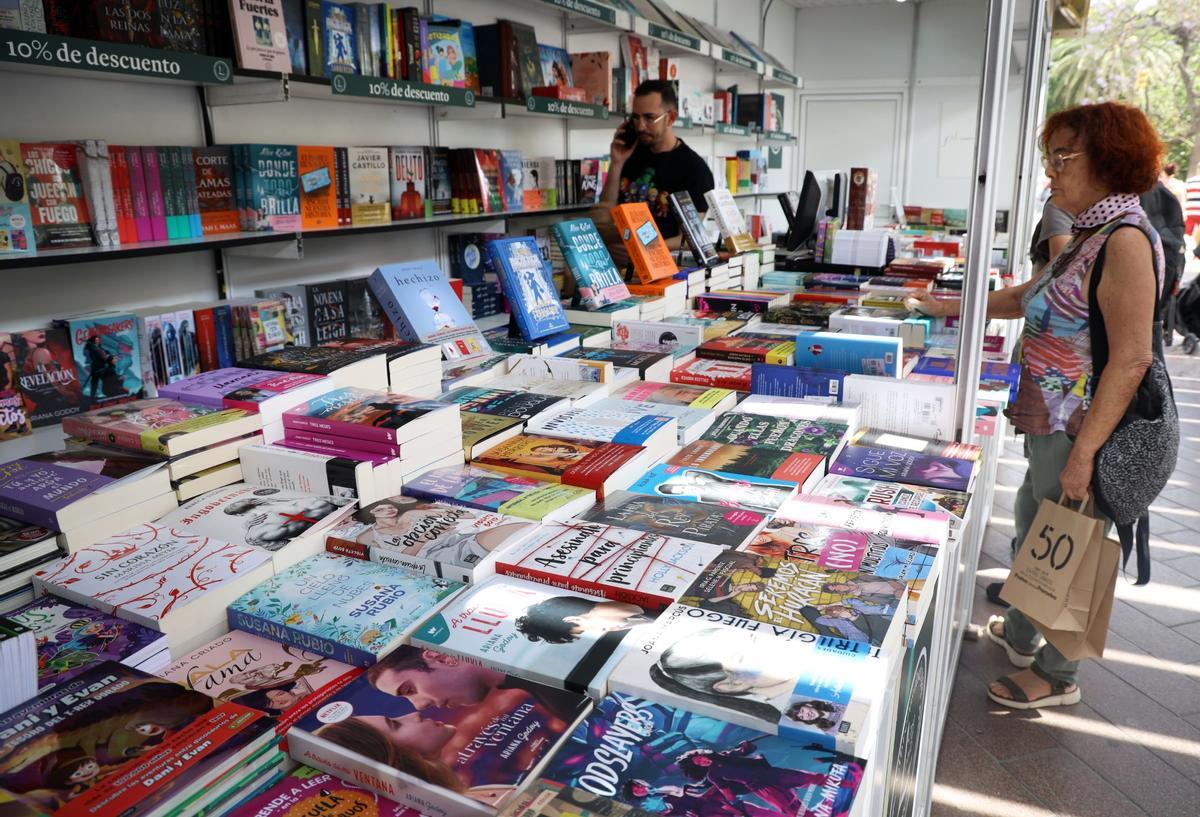 Inaugurada del Feria del Libro de Málaga 2023 en la plaza de La Marina