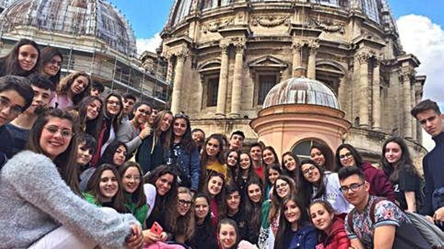 Alumnos del colegio San Vicente de Paúl despiden el ciclo de Secundaria con un viaje a la ciudad de Roma